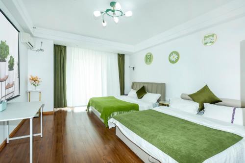 Dalian Hong Xi Yuan Apartment Wanda Plaza