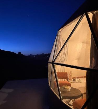 Dania luxury camp