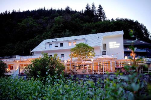 DAS SCHÖNE LEBEN Pop-Up Hotel