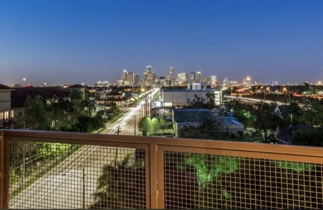 DAVANI|Great view of Medical Centre|Houston