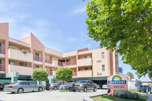 Days Inn 