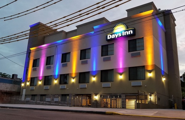 Days Inn by Wyndham Brooklyn Marine Park