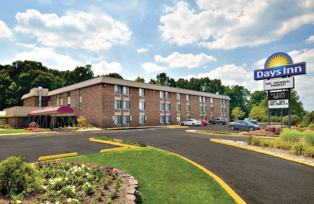 Days Inn by Wyndham East Windsor/Hightstown