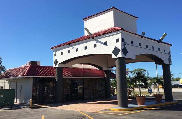 Days Inn by Wyndham Fort Myers