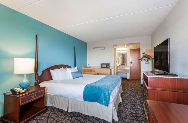 Days Inn by Wyndham Hershey