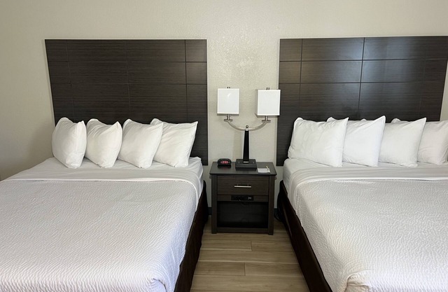 Days Inn by Wyndham Somerset PA I-70 I-76