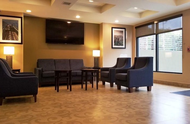 Days Inn by Wyndham Brooklyn Marine Park