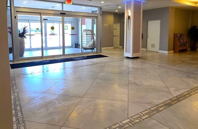 Daytona Beach suite with oceanview