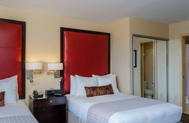 DC Group Vacay! 4 Family-friendly Units with Full Kitchens, Pets Allowed