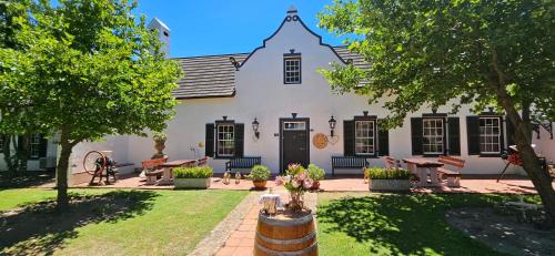 De Leeuwenhof Estate