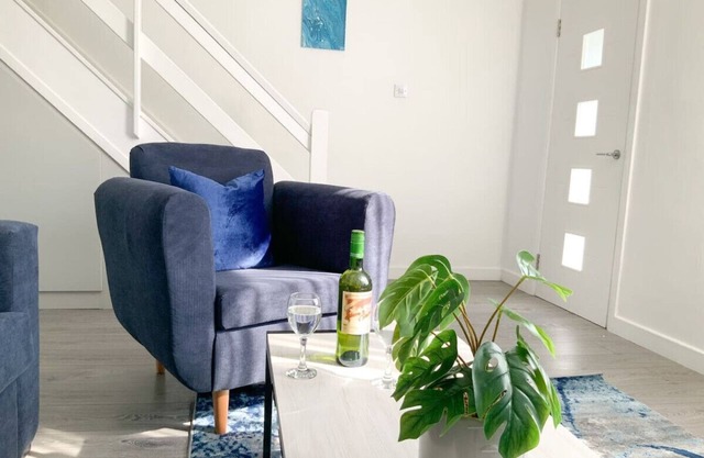 De Montfort House is a lovely 2 bedroom house in the heart of Streatham.