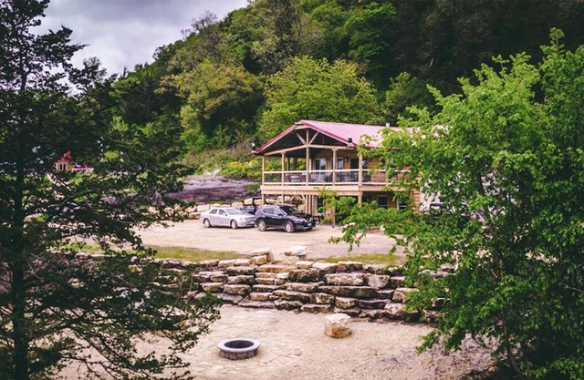 Dear Camp - Incredible Bluff, Upper Iowa River views New Albin, IA