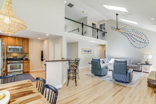 Deck, Hot Tub and Resort Amenities Ocean View Gem