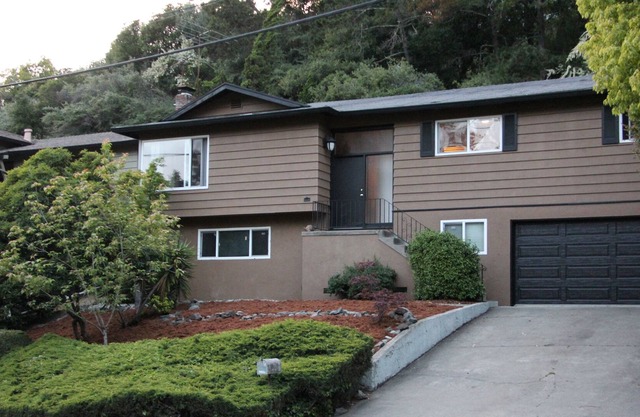 Delightful & Spacious Room for Rent, Shared Common Areas with lots of Privacy!