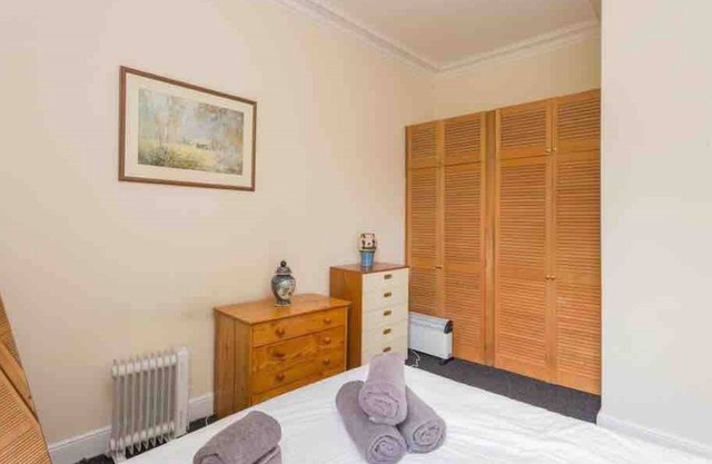 Delightful Victorian Flat (City Centre)