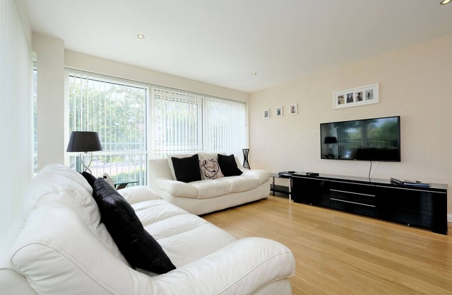 Deluxe and secure apartment close to Aberdeen city centre