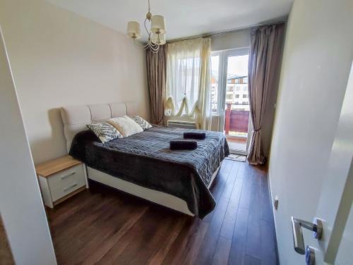 Deluxe Apartment 200m from SKI ROAD