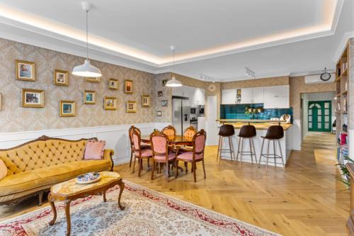 Deluxe Kronhouse