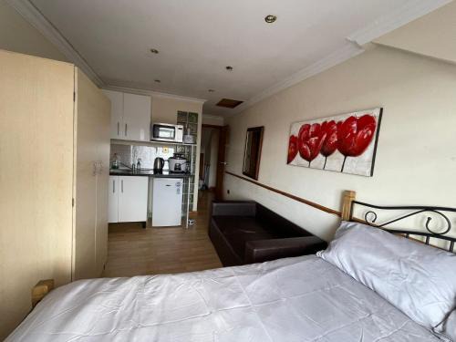 Deluxe Studio in Stoke Newington