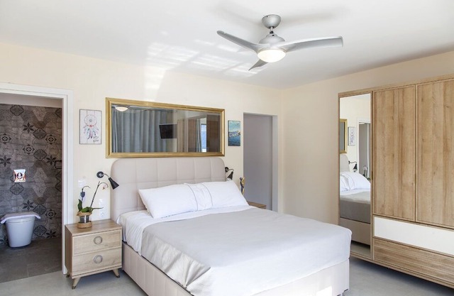 Deluxe suite with plunge pool