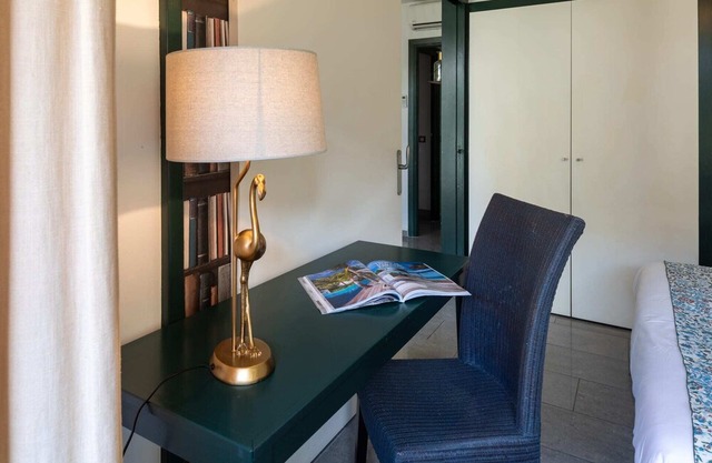 Deluxe Terrace 1C - One Bedroom Apartment, Sleeps 4