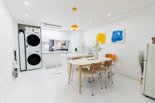 Denden Stay Sinchon