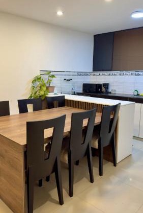 Departamento completo en el primer piso