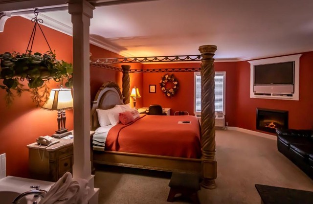 Depot Inn & Suites