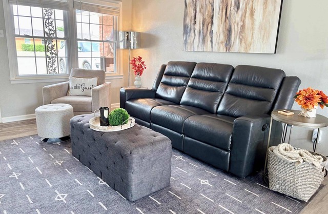 Desert Oasis - 3BR/2BA - Serene Setting
