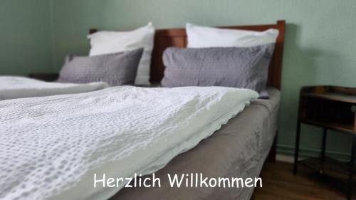 Design Apartment, Klimaanlage, privat Parkplatz, Wallbox, NETFLIX, DominosPizza