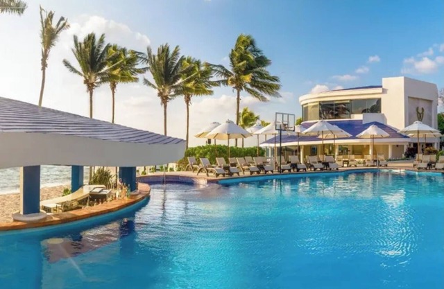 Desire Pearl Mansion! 3 weeks available in 2024!