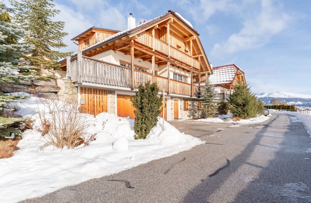Detached chalet with wellness in Mauterndorf