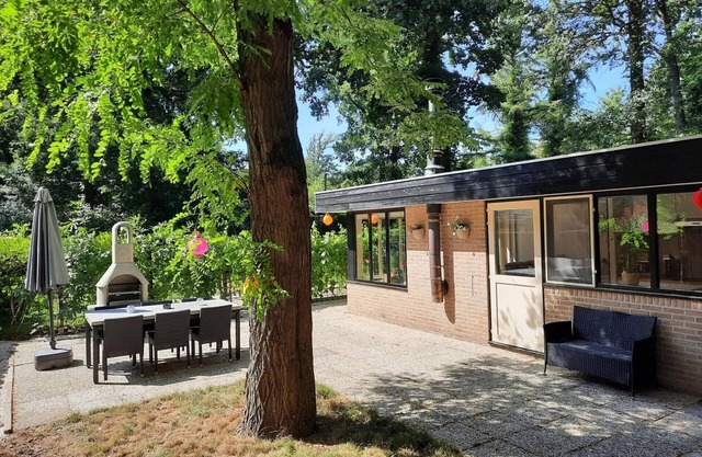 Detached house in Lanaken with large garden