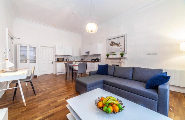 Devonshire 3 , Exclusive Contemporary One Bedroom Apt