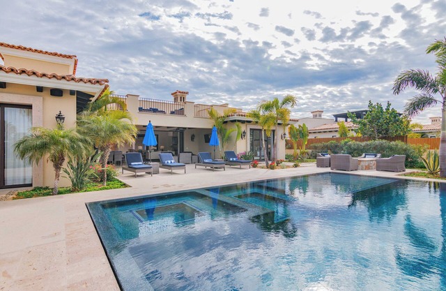 Diamante Golf Villa on Oasis Course Four bedroom home with full-time housekeeper