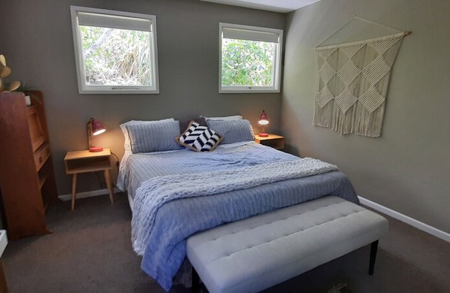 Diamond Harbour Hideaway