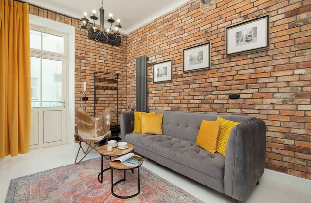 Dietla 21 | Stylish Apartment | Smart TV