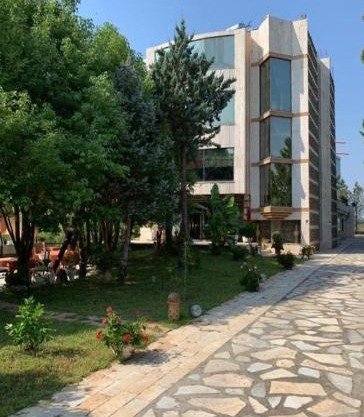 Different Hotel & Restaurant