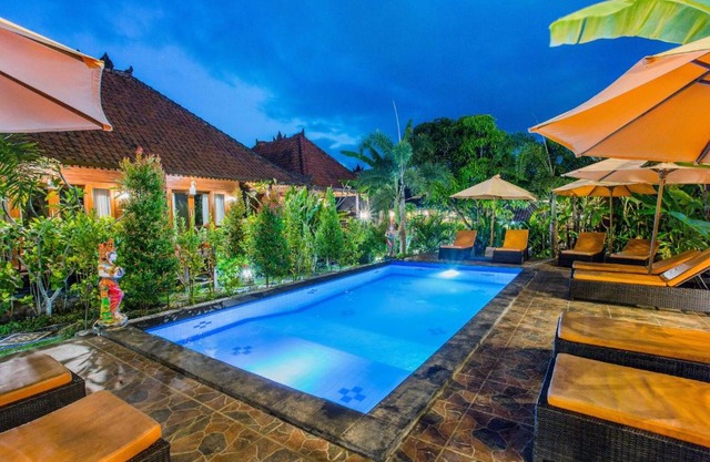 Dinatah Lembongan Villas 