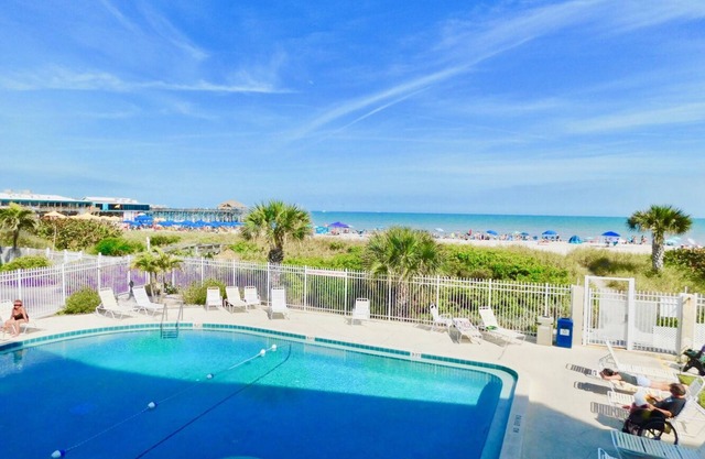Direct Ocean Chateau By The Sea