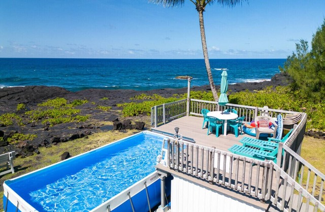 Direct Ocean front ~The Views! Pool, AC in all rooms- spacious! Wow!
