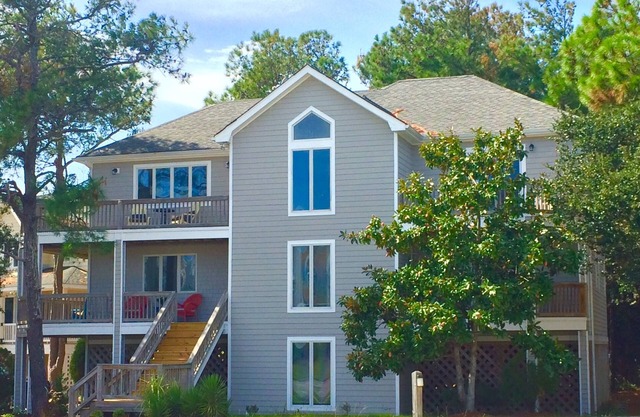 Discounted Aug 16-23! Semi- soundfront, close to beach!