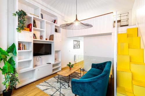Disponible - Paris - All Equipped Souplex - From 1 to 6 Guests - Departure up to 11am