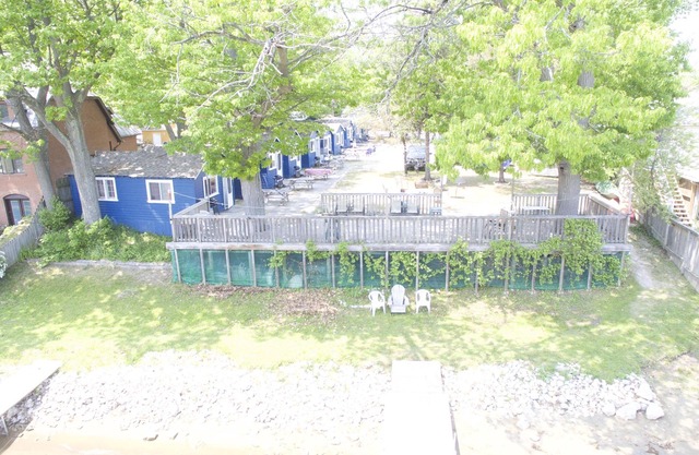 Dock Life Cottage 9 - Riverside, 2 Bedroom, Wasaga