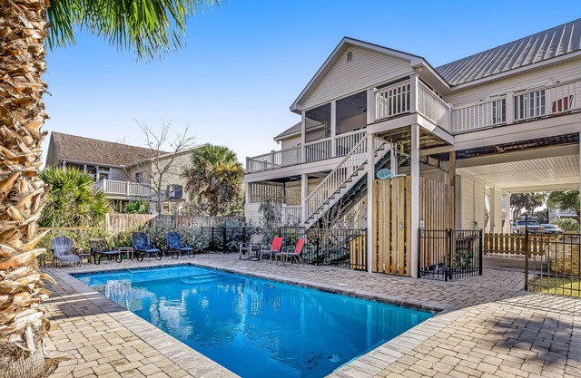 Dog-Friendly House 1 Block From Beach w/Private Pool, Patio, Private W/D, & WiFi
