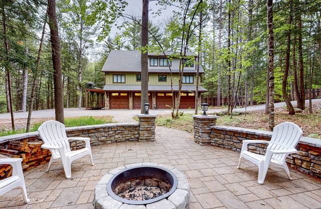 Dog-friendly riverfront retreat with two decks, washer/dryer, Ping-Pong, & AC