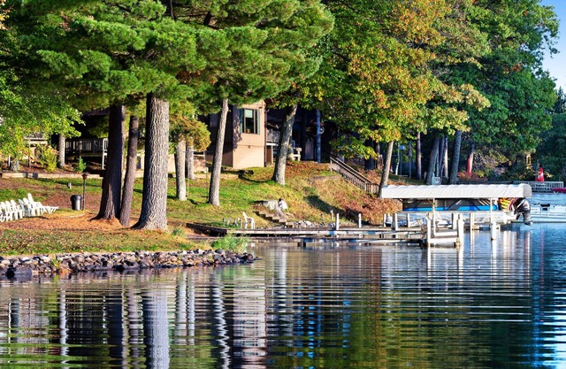 Dog-friendly suite w/ shared dock, tennis, basketball court & water views!