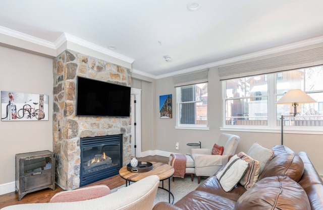 Dog-Friendly Two-Bedroom Private Residence With Luxurious Amenities