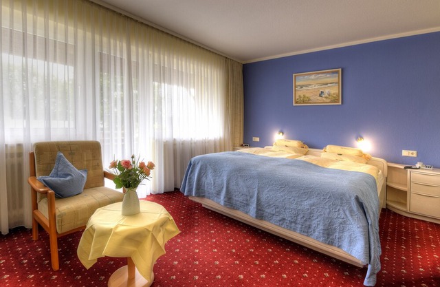 Doppelzimmer mit Bad und WC