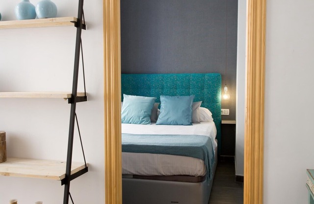 Dos Aceras 1 bedroom with balcony in Málaga